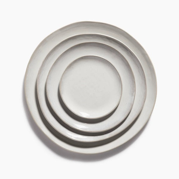 Assiette Taille S "La Mère" de Marie Michielssen pour Serax