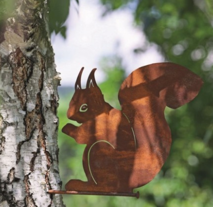 Ecureuil en métal rouillé trompe l'oeil pour votre jardin