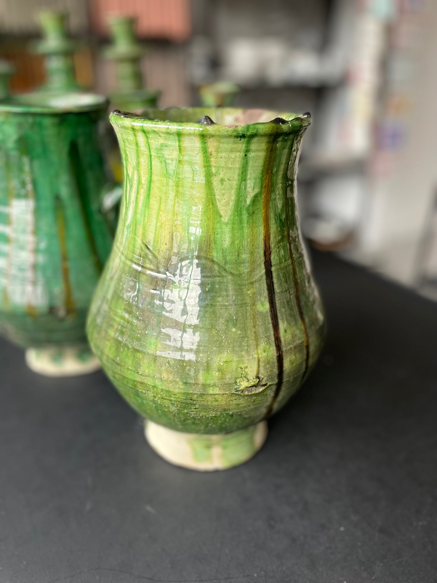 Vase de forme bombée dit Tanjia en poterie traditionnelle de Tamegroute