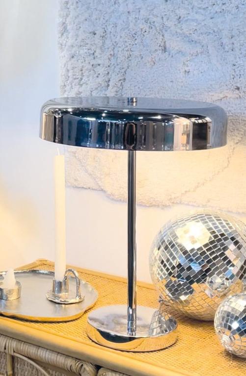 Lampe sur pied  tout chrome esprit vintage seventies