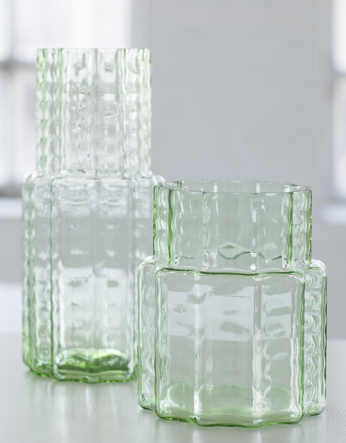 Vase en verre vert Collection "Wave" de Ruben Deriemaeker pour Serax Taille L