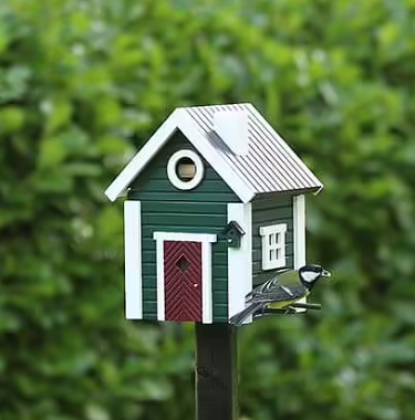 Maison mangeoire ou nichoir pour oiseaux